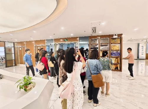 走进博约 | 中国科学技术大学学子来访：共筑学术交流桥梁，助力未来职业发展