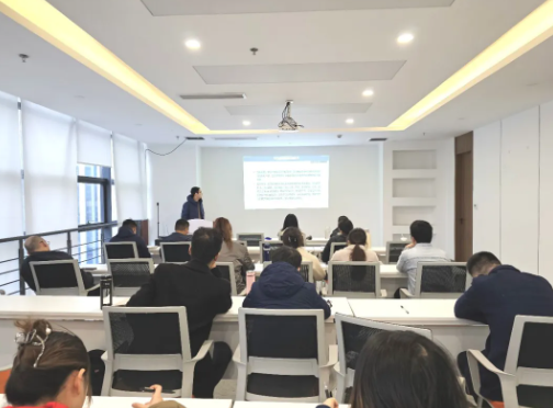 江南手机网页版持续壮大专家阵容，聘请中科大博士郑斌担任新顾问